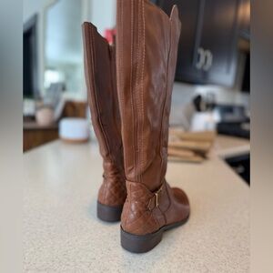 Women’s Arizona Brown Wide Calf Boots w/ Quilting Detail on Heel, 8